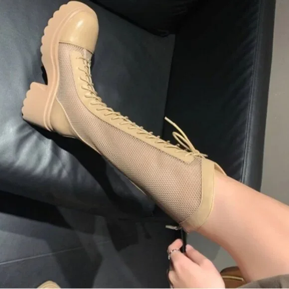 Ladies Shoes Lace up Boots - Picture 2 of 4